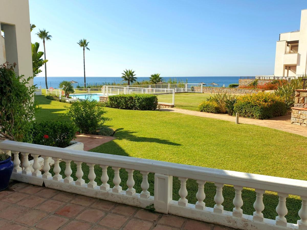 Casitamar Frontline Beach House Rental Casares Costa Near Estepona Bahia de Casares المظهر الخارجي الصورة